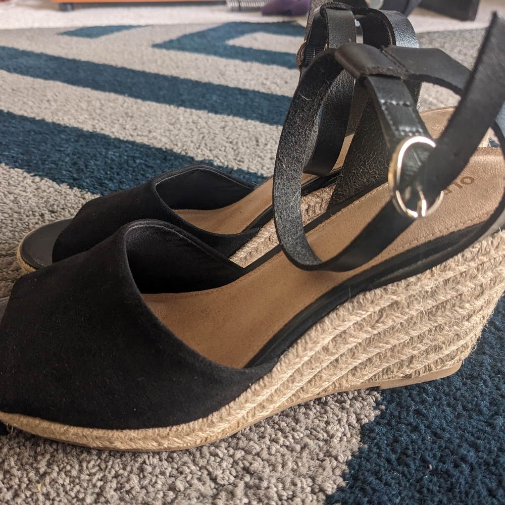 Old navy espadrille wedges faux suede